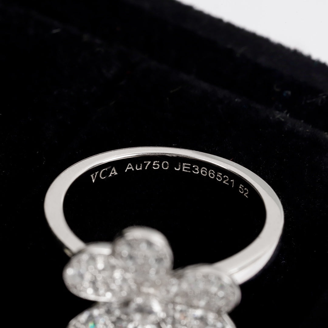 Van Cleef  & Arpels Frivole Ring - 1 Flower SK006